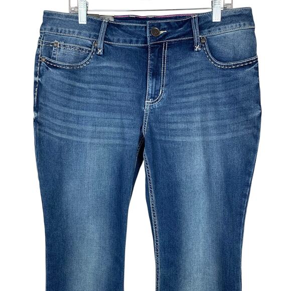 New Wrangler Retro Mae Boot Cut Jeans Mid Rise Women's 15 16 x 34 Western - Picture 2 of 11